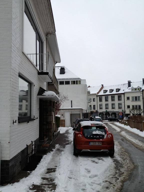Guesthouse Au Coin De La Rue Malmedy Buitenkant foto