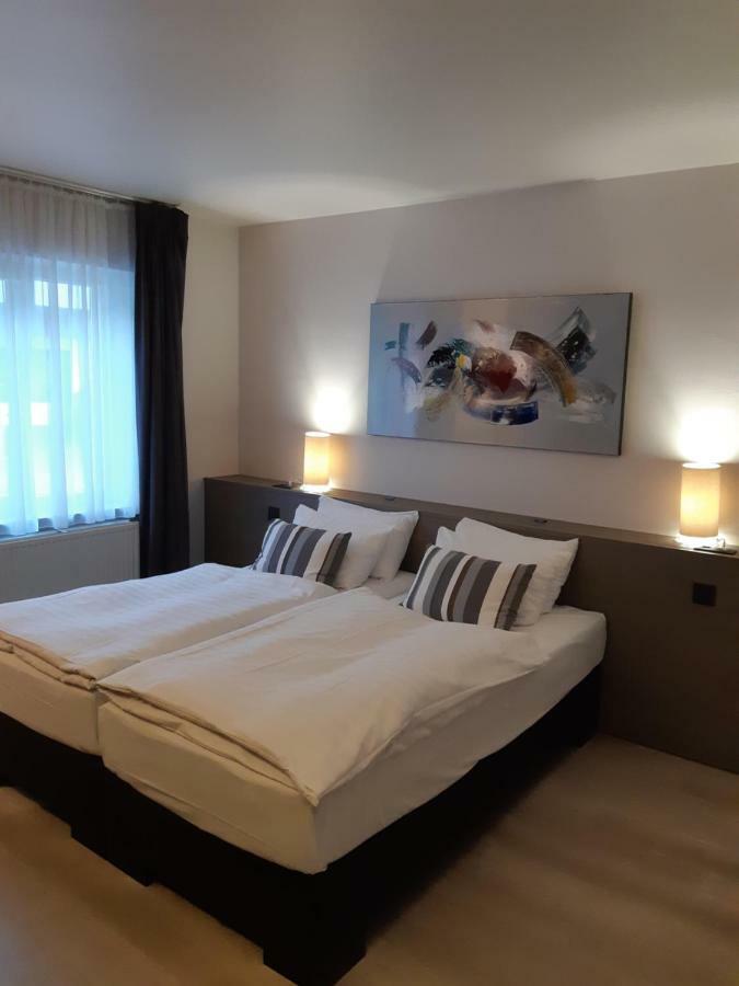 Guesthouse Au Coin De La Rue Malmedy Buitenkant foto